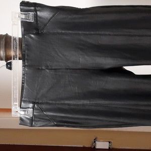 NWT SZ M Faux Leather legging